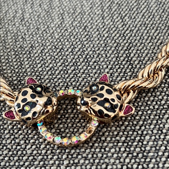 Betsey Johnson Gold Leopard Necklace - Picture 2 of 3